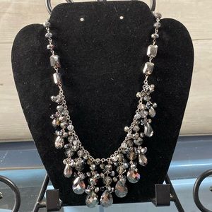 5/$30 White House Black Market Stunning Accent Necklace 20" adjustable size EUC